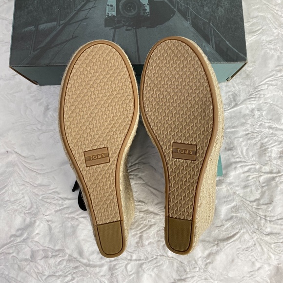 NWT TOMS Monica Black Espadrille Wedge Slingback - Picture 4 of 4